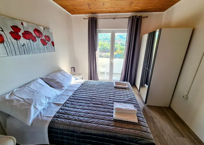 Дом отдыха Sea View House Pasman