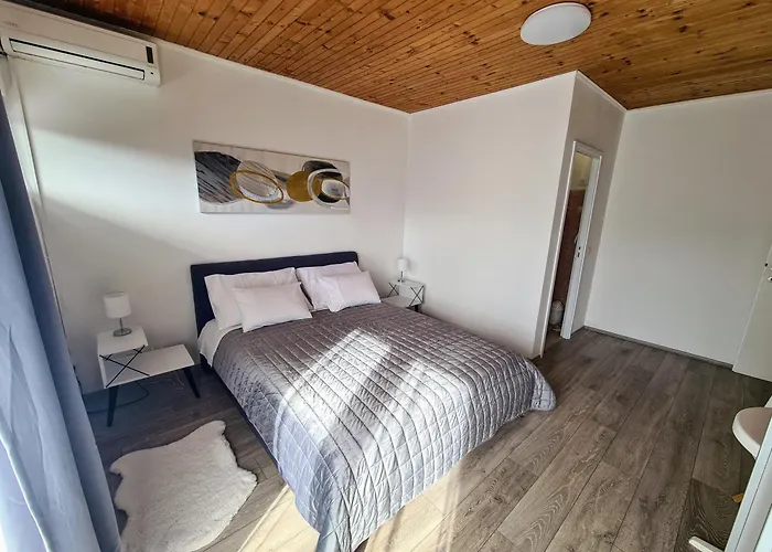 Sea View House Pasman Дом отдыха Nevidane