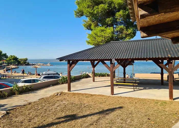Дом отдыха Sea View House Pasman *