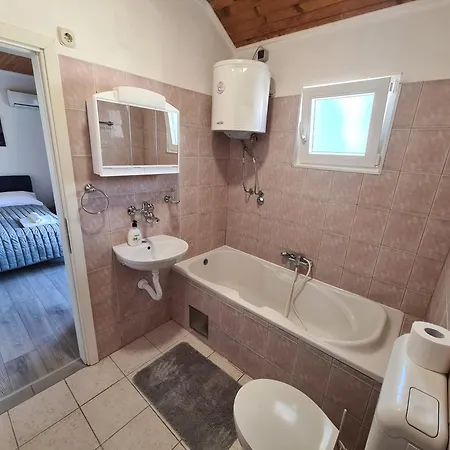 Feriehus Sea View House Pasman Neviđane