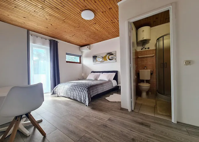 Sea View House Pasman Feriehus